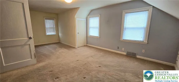 $284,900 | 436 East 12th Street, Northampton, PA 18067