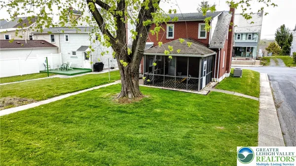 $284,900 | 436 East 12th Street, Northampton, PA 18067