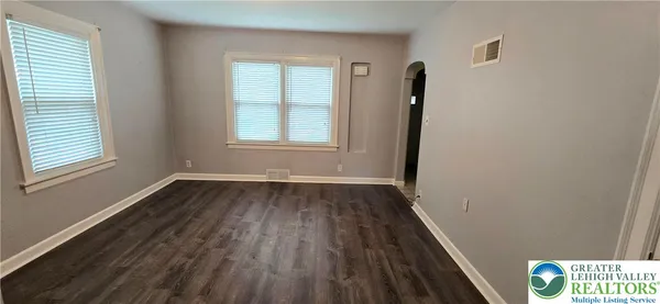$284,900 | 436 East 12th Street, Northampton, PA 18067