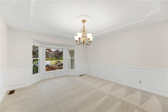 $700,000 | 8108 West 98th Terrace, Overland Park, KS 66212