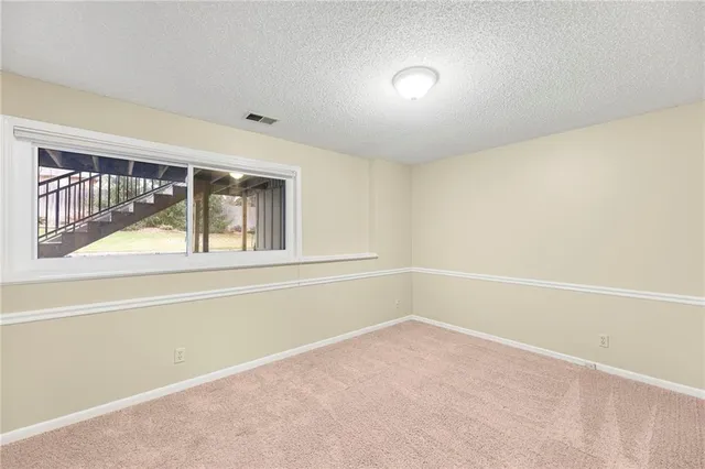 $700,000 | 8108 West 98th Terrace, Overland Park, KS 66212