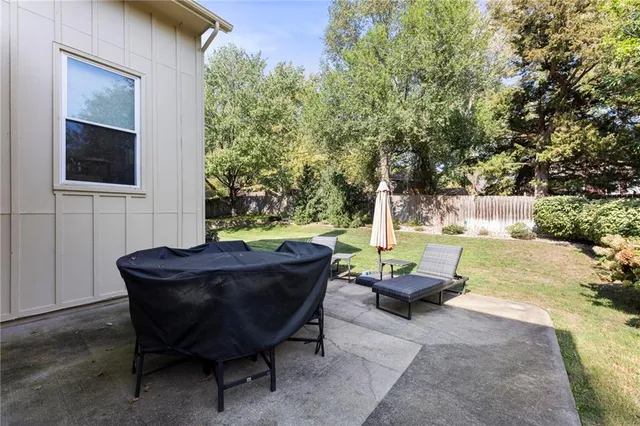 $700,000 | 8108 West 98th Terrace, Overland Park, KS 66212