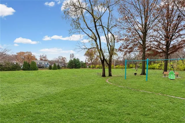 $700,000 | 8108 West 98th Terrace, Overland Park, KS 66212