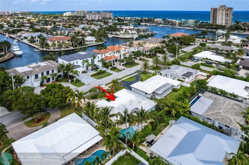2932 Northeast 36th Street Lighthouse Point, FL 33064 - Photo 30 of 31 an aerial view of residential houses with outdoor space