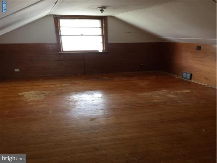 9435 Academy Road Philadelphia, PA 19114 - Photo 5 of 7 Bedroom