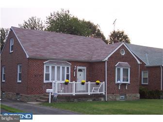 812 Ripley Street Philadelphia, PA 19111 - Photo 1 of 12 Exterior Front