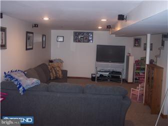 812 Ripley Street Philadelphia, PA 19111 - Photo 5 of 12 Basement - Finished