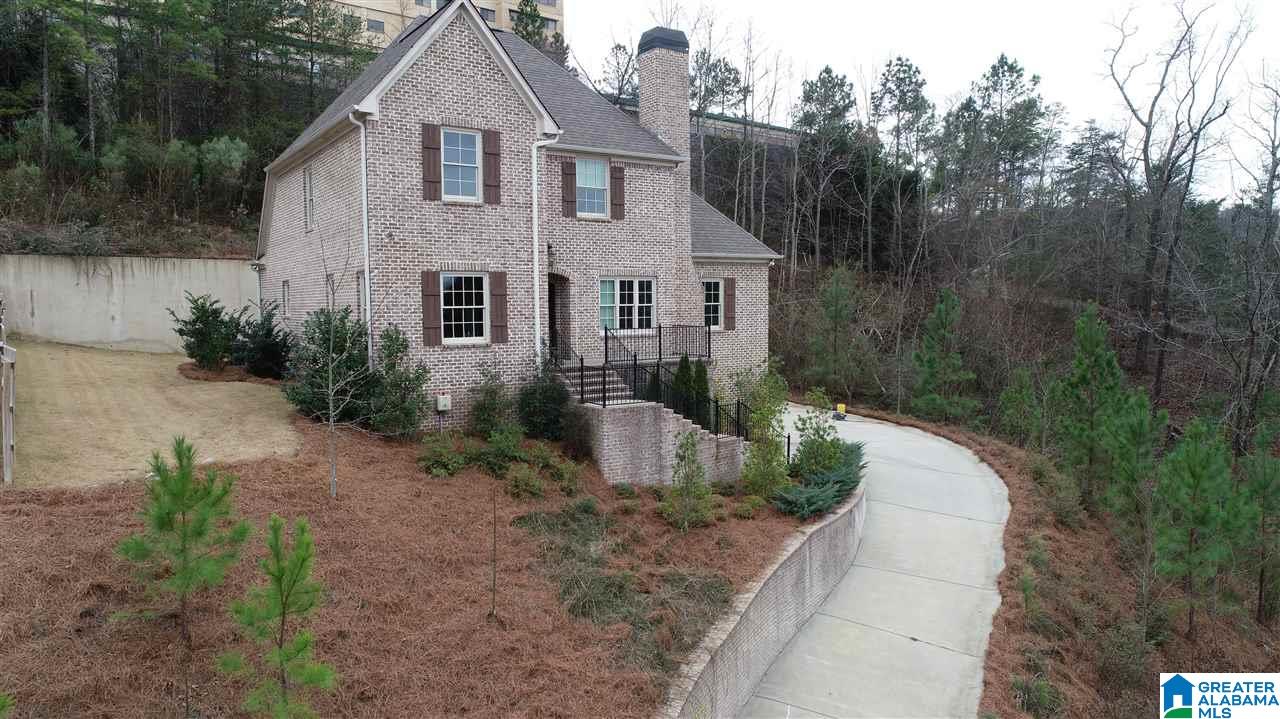 1507 Amherst Circle Birmingham, AL 35216 - Photo 3 of 28