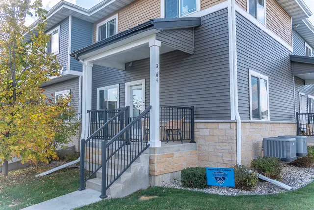 $298,500 | 1325 Bunker Hill Drive, Unit 3104, Sun Prairie, WI 53590