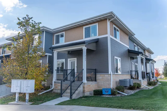 $298,500 | 1325 Bunker Hill Drive, Unit 3104, Sun Prairie, WI 53590