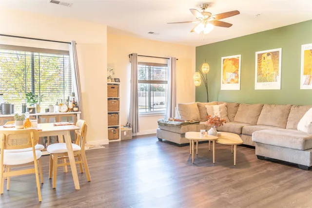 $298,500 | 1325 Bunker Hill Drive, Unit 3104, Sun Prairie, WI 53590