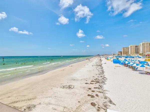 $3,900 | 185 Brightwater Drive, Unit 5, Clearwater Beach, FL 33767