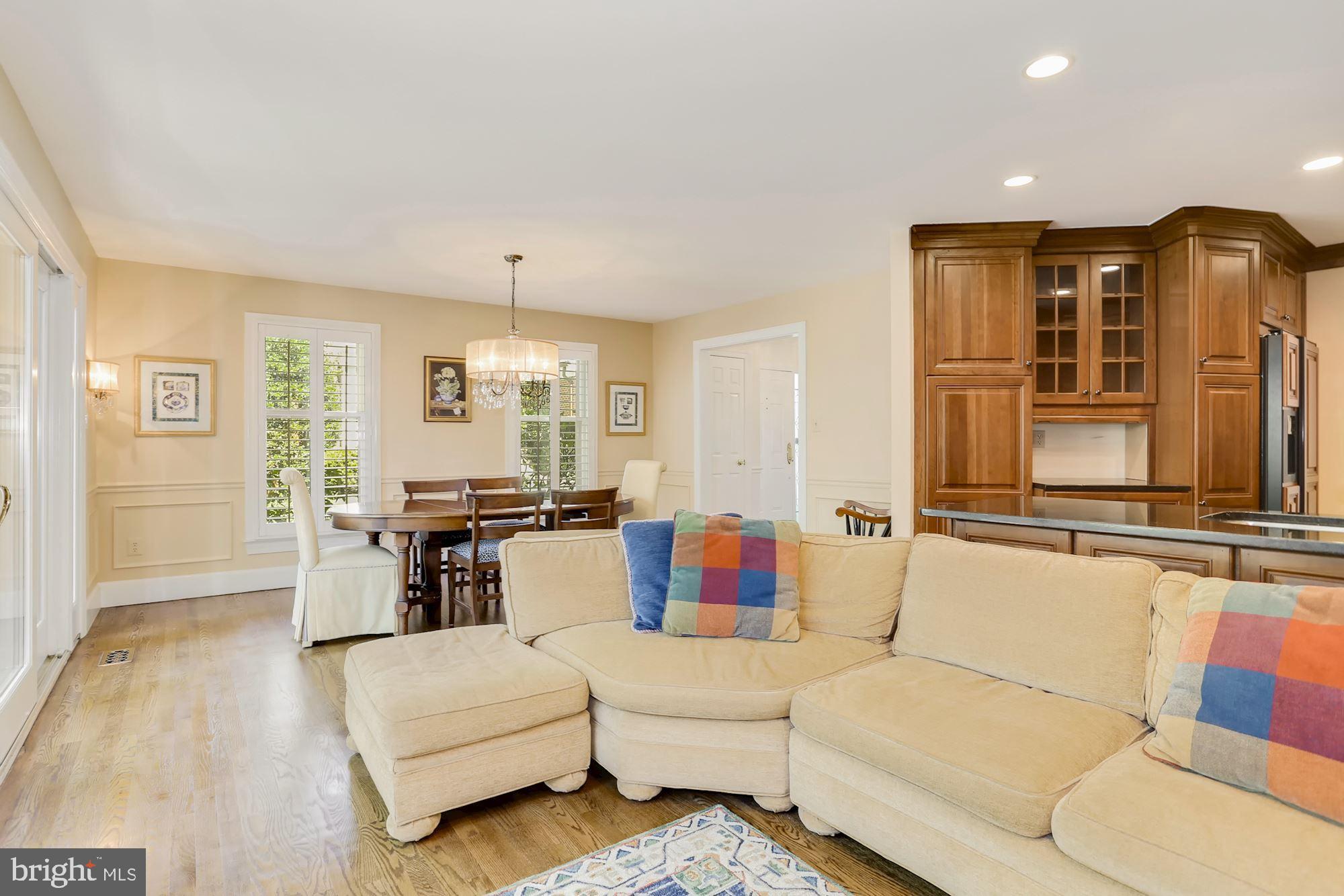 7258 Evans Mill Road McLean, VA 22101 - Photo 8 of 35 Breakfast Area