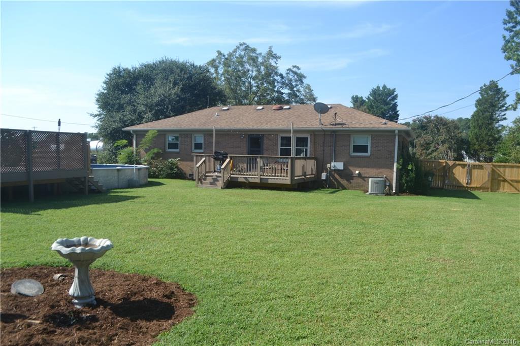 3233 Smith Farm Road Matthews, NC 28104 - Photo 22 of 23 a front view of a house with garden