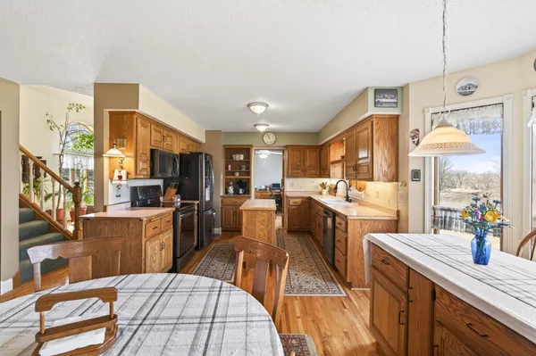 $749,900 | 19430 Marmoset Street Northwest, Nowthen, MN 55303