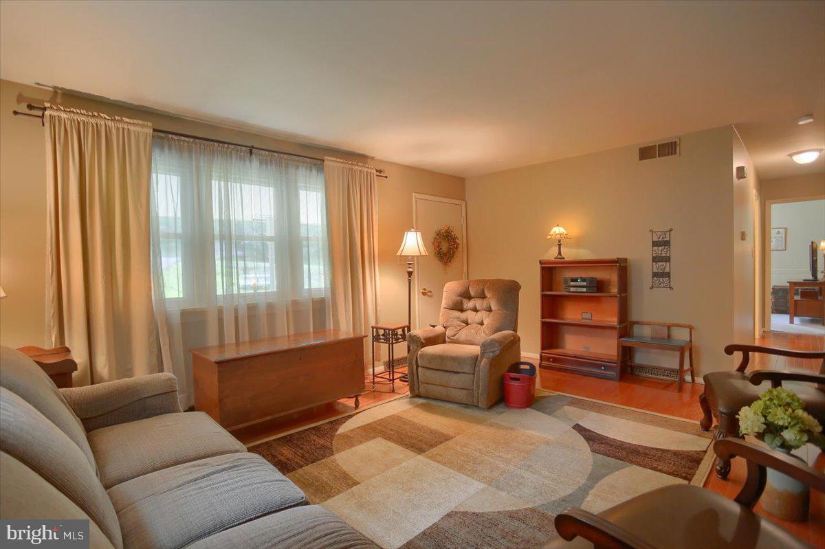 135 Oak Road Elizabethtown, PA 17022 - Photo 20 of 50 Gallery Image 20