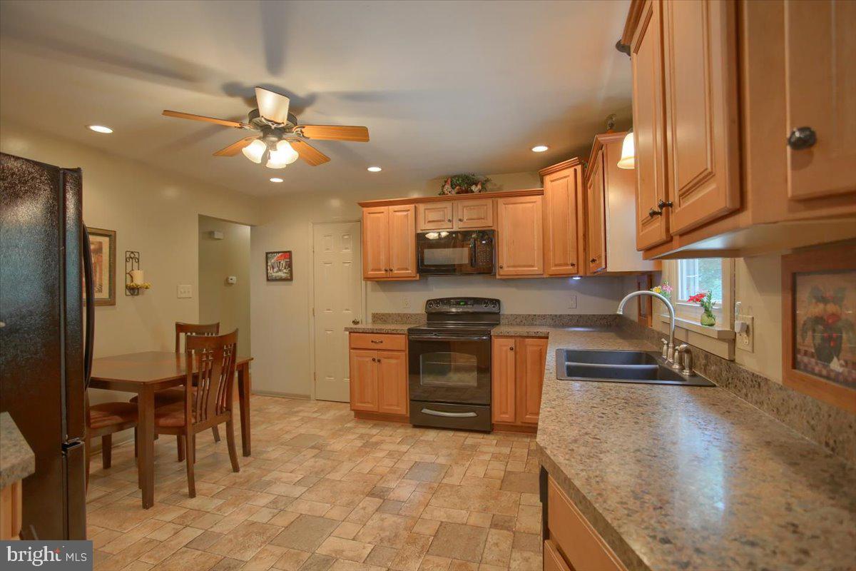 135 Oak Road Elizabethtown, PA 17022 - Photo 35 of 50 Gallery Image 35