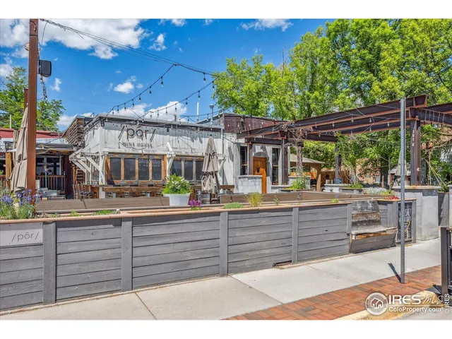 a view of a house and outdoor space