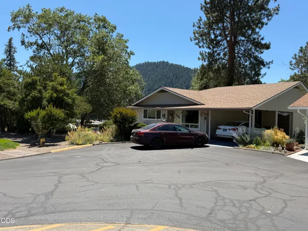 $285,000 | 703 Brookside Circle, Rogue River, OR 97537