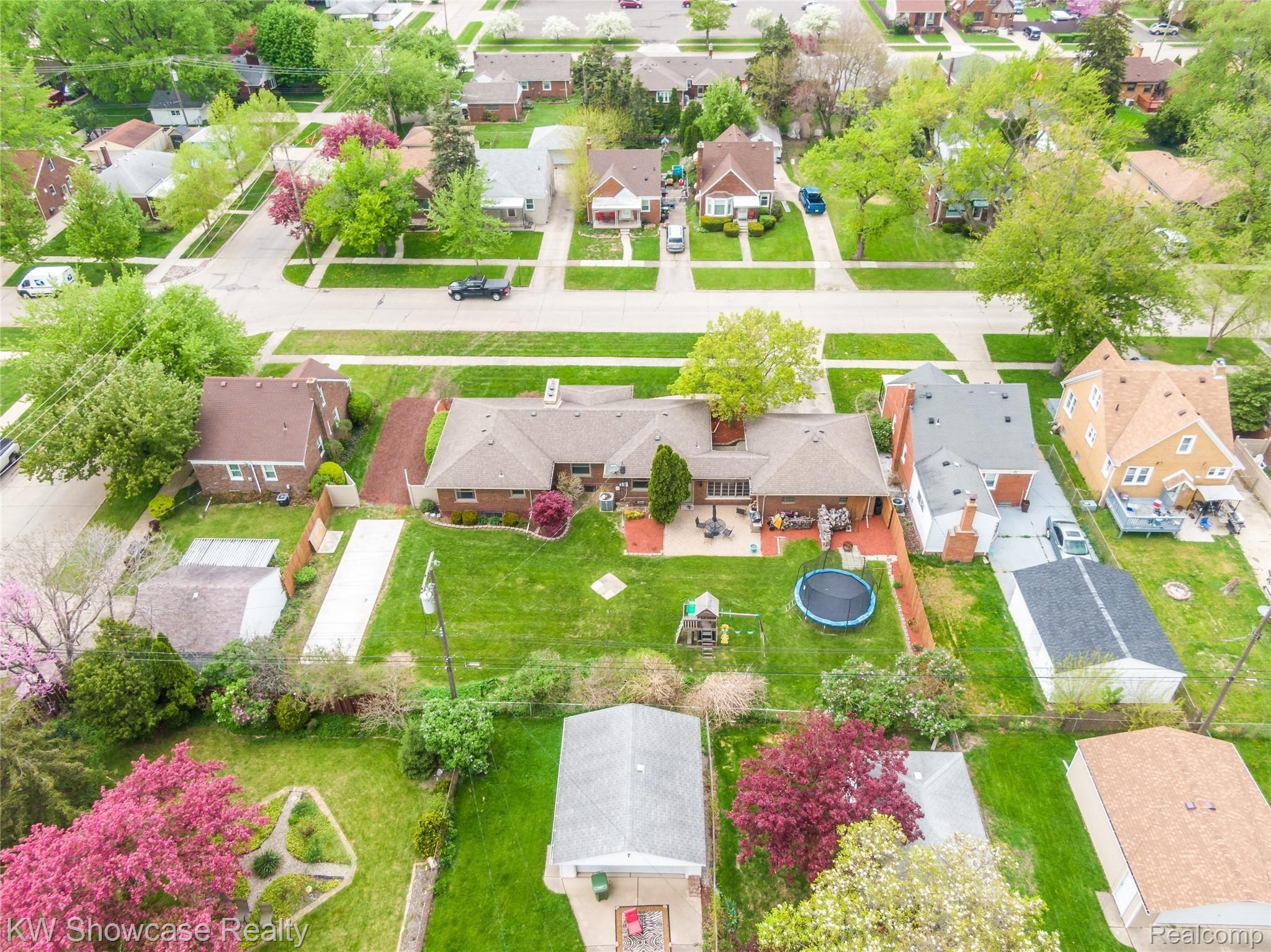 12839 Rosedale Street Southgate, MI 48195 - Photo 7 of 34 The aerial view of the back of the home. Please note the RV cement parking pad.