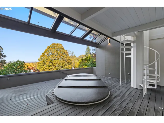 a view of outdoor space