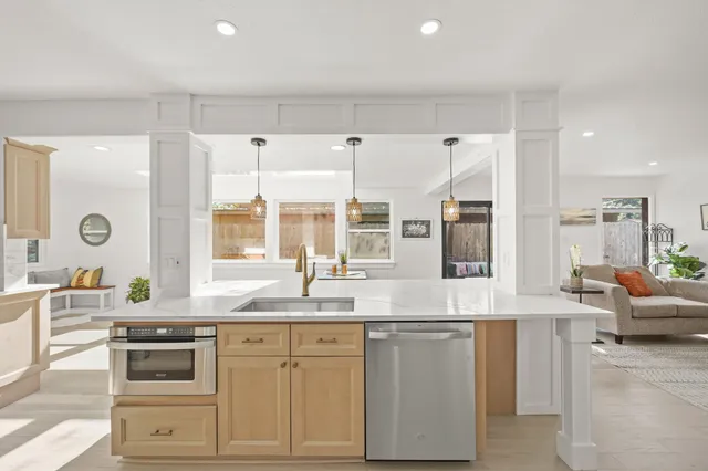 $650,000 | 1931 Chaparral Drive, Houston, TX 77043