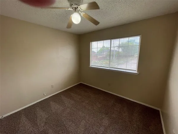 $1,995 | 430 Sims Drive, Cedar Hill, TX 75104