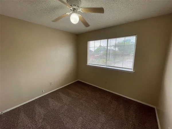 $1,995 | 430 Sims Drive, Cedar Hill, TX 75104
