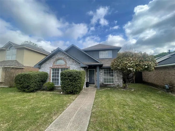 $1,995 | 430 Sims Drive, Cedar Hill, TX 75104