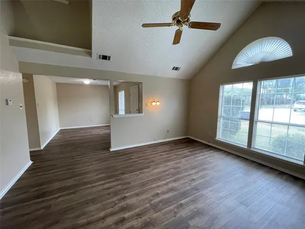 $1,995 | 430 Sims Drive, Cedar Hill, TX 75104