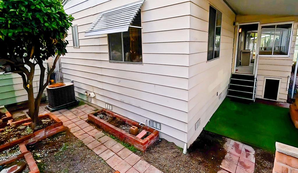 1175 La Moree Road San Marcos, CA 92078 - Photo 3 of 17