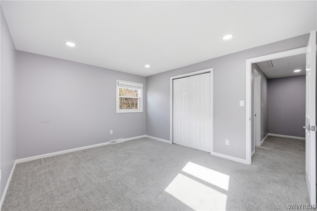 118 Treehaven Road West Seneca, NY 14224 - Photo 17 of 28