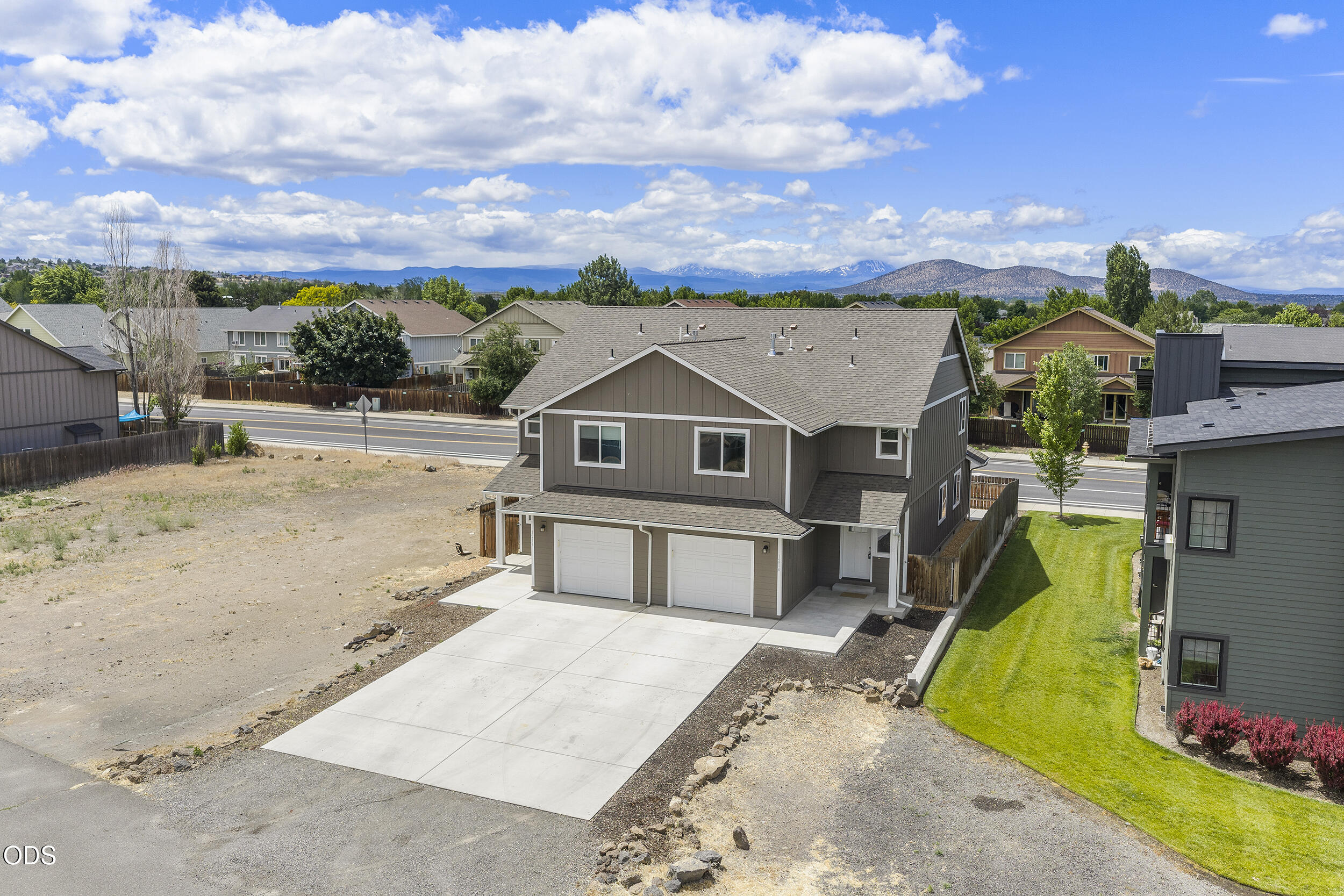 1214 Southwest 27th Street Redmond, OR 97756 - Photo 29 of 35