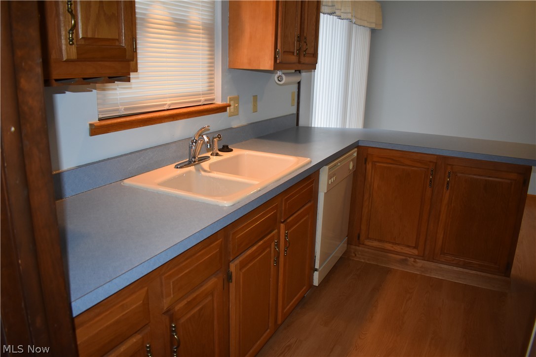 38366 Beachview Road Willoughby, OH 44094 - Photo 5 of 20 Gallery Image 5