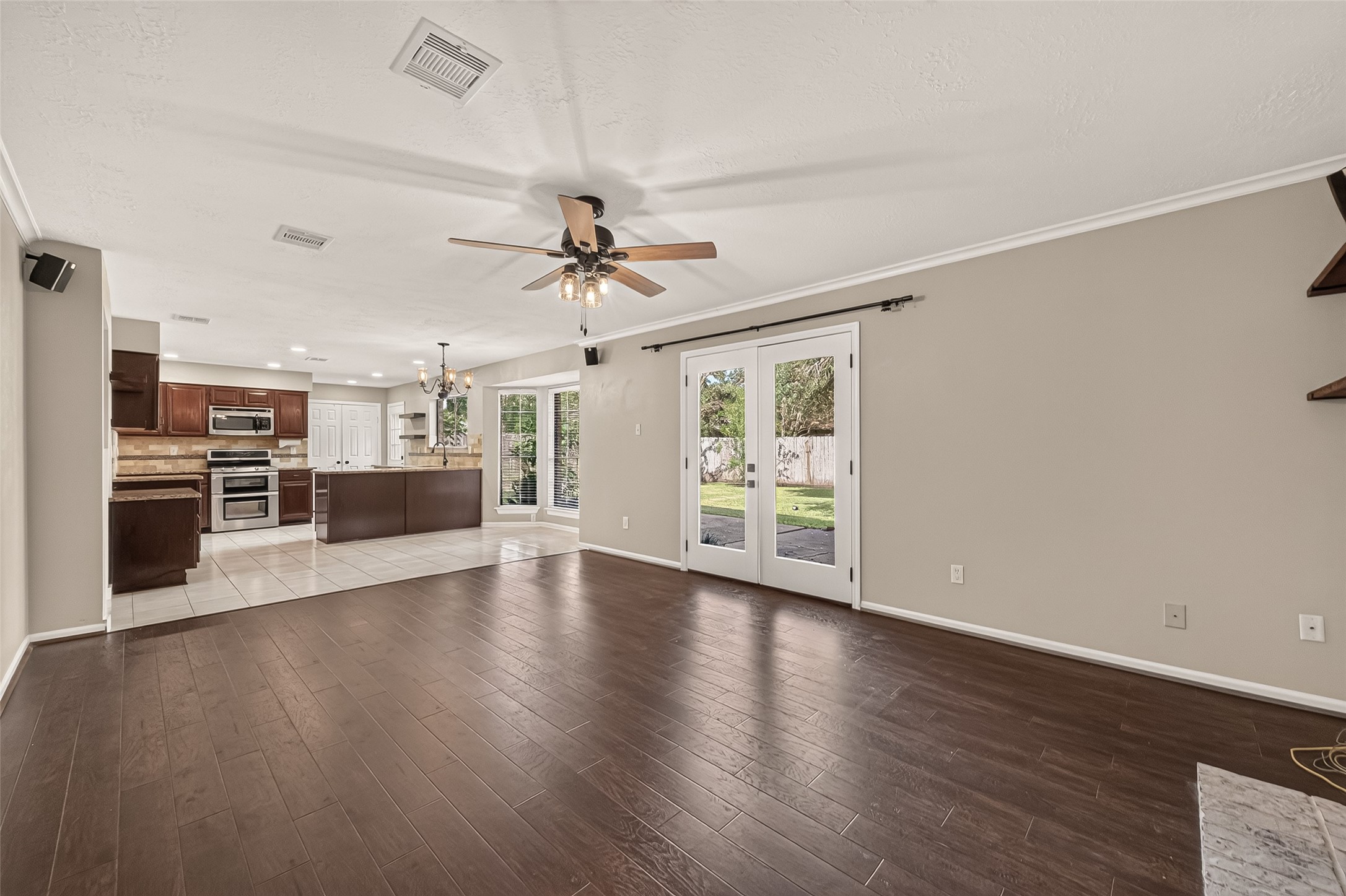 1030 Mabry Mill Road Houston, TX 77062 - Photo 11 of 45