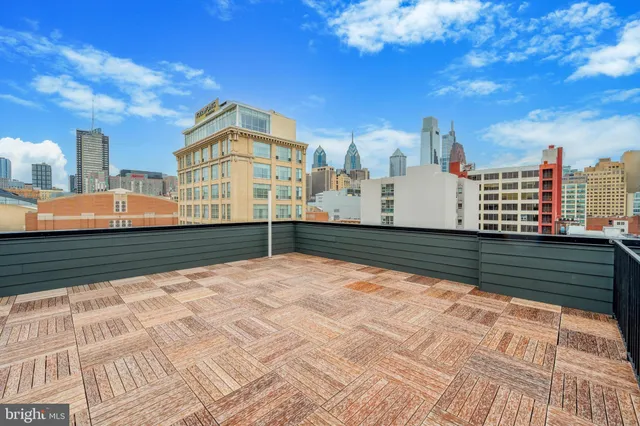 $2,400 | 225-27 North 12th Street, Unit 602, Philadelphia, PA 19107