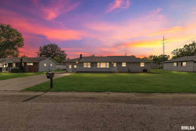 $199,900 | 510 Westhaven Drive, Centralia, IL 62801