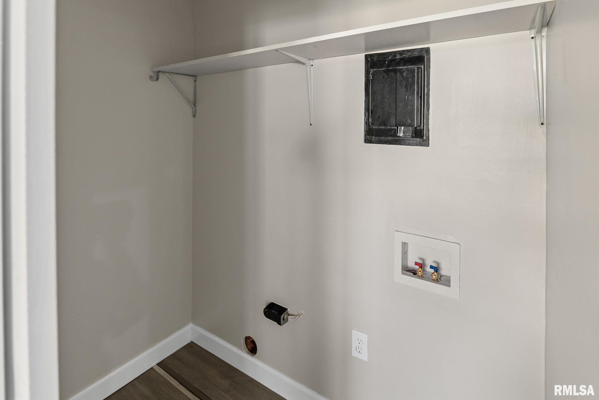 510 Westhaven Drive Centralia, IL 62801 - Photo 14 of 51