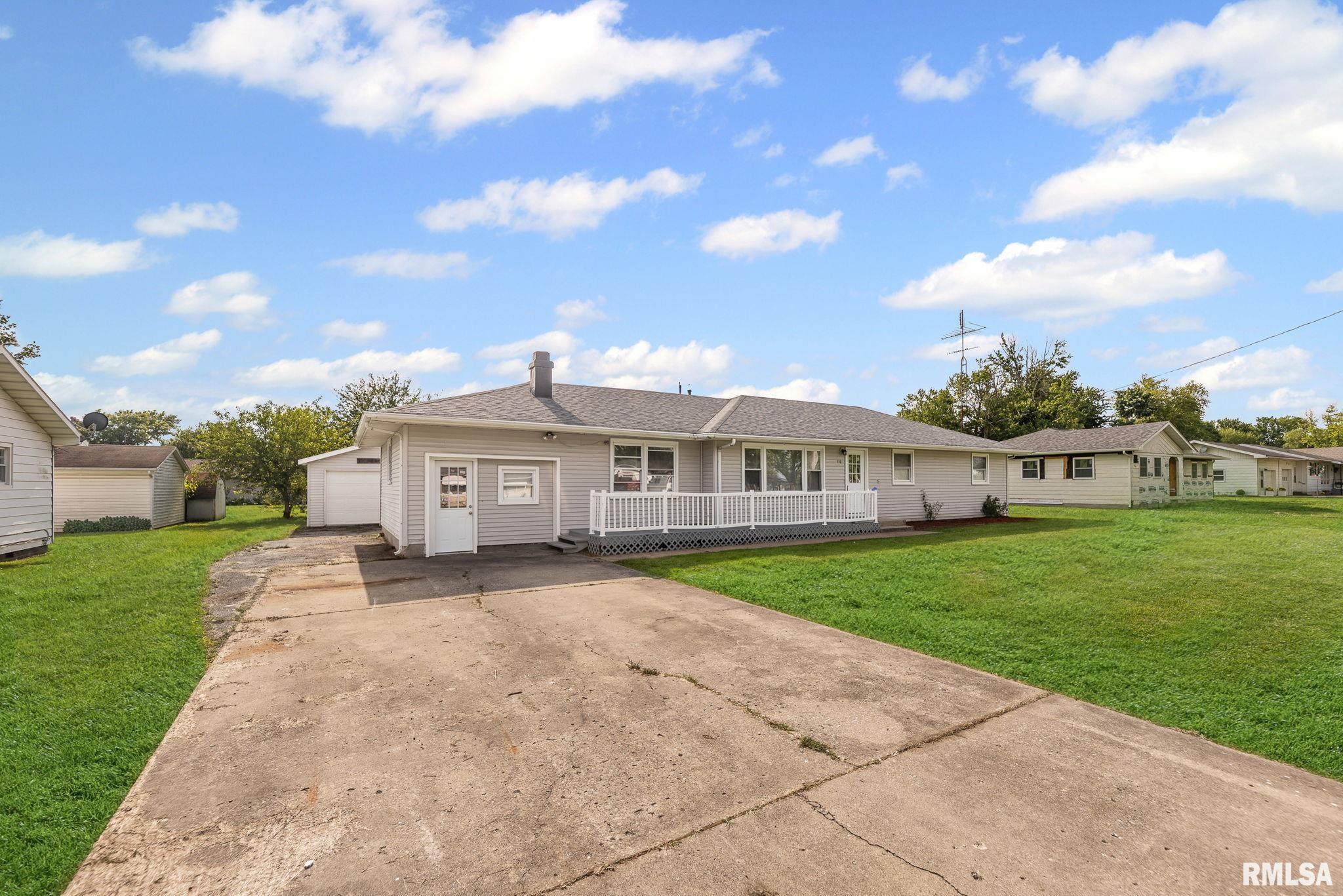 510 Westhaven Drive Centralia, IL 62801 - Photo 3 of 51