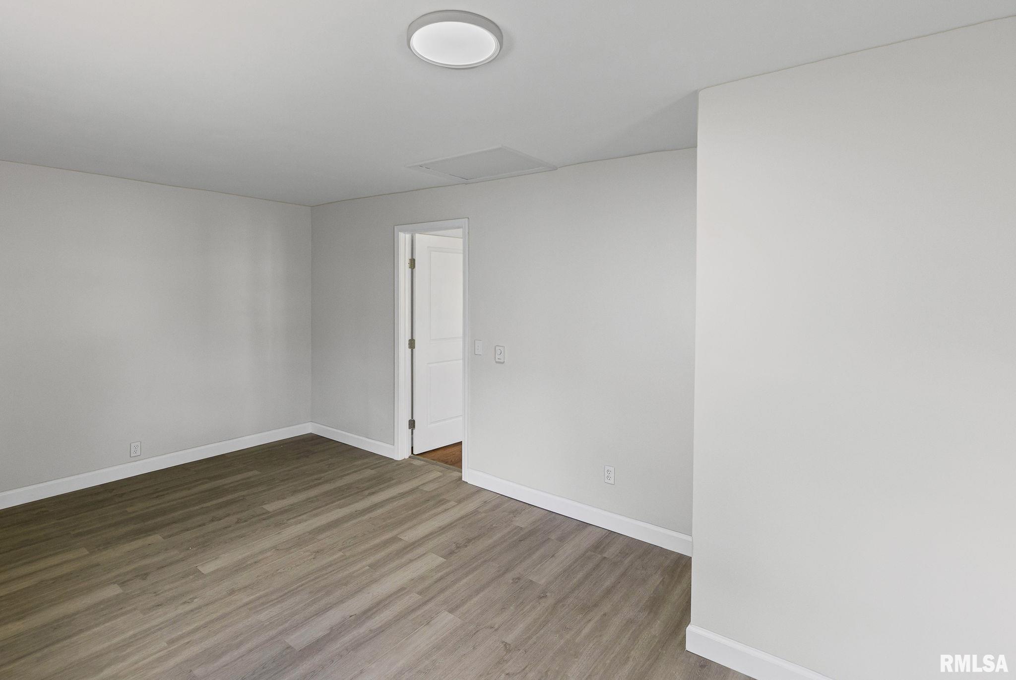 510 Westhaven Drive Centralia, IL 62801 - Photo 34 of 51