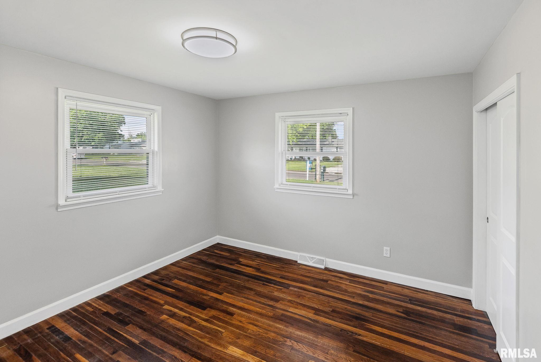 510 Westhaven Drive Centralia, IL 62801 - Photo 38 of 51