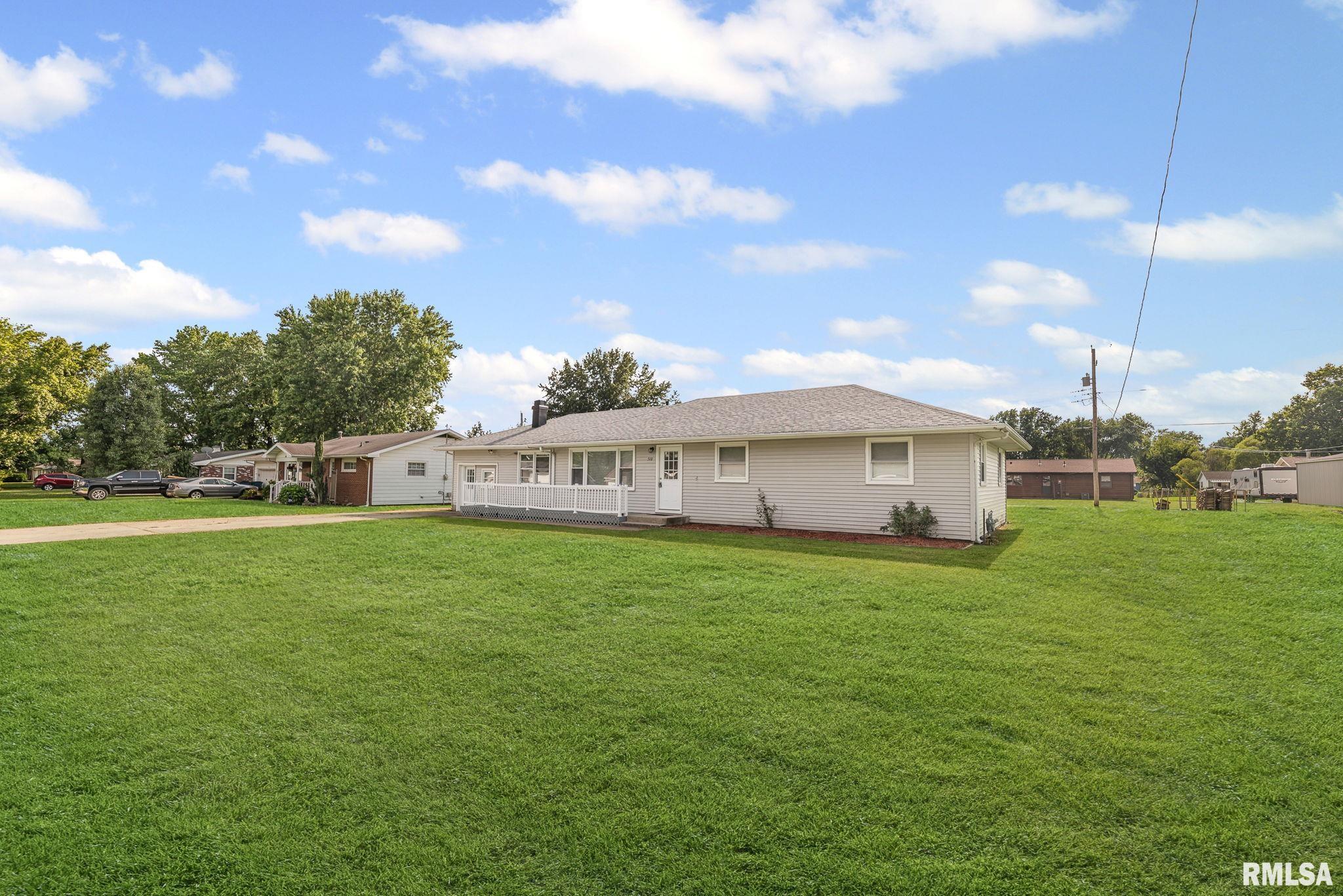 510 Westhaven Drive Centralia, IL 62801 - Photo 4 of 51