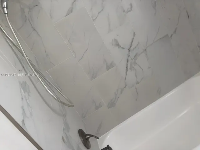 $440,000 | 1284 Northeast 191st Street, Unit 1284, North Miami Beach, FL 33179