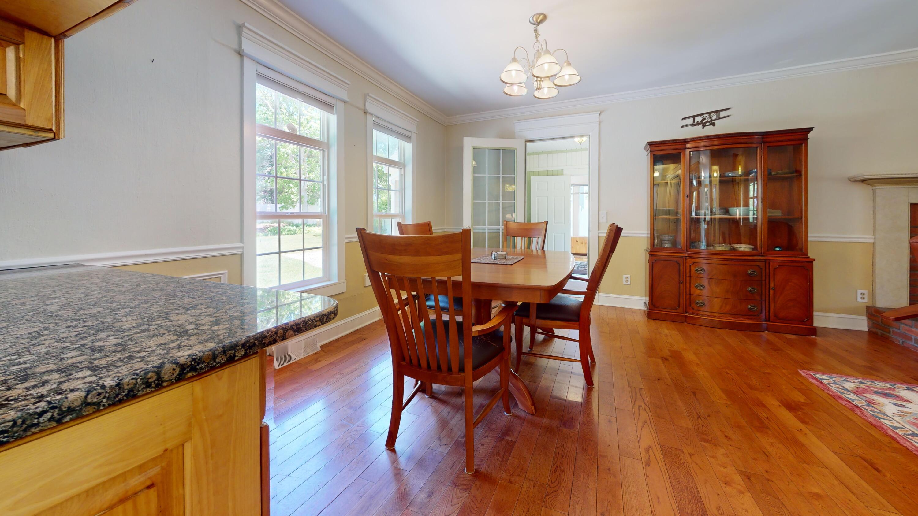 3 Windmill Road Buzzards Bay, MA 02532 - Photo 28 of 63 3-Windmill-Buzzards-Bay-Dining-Room