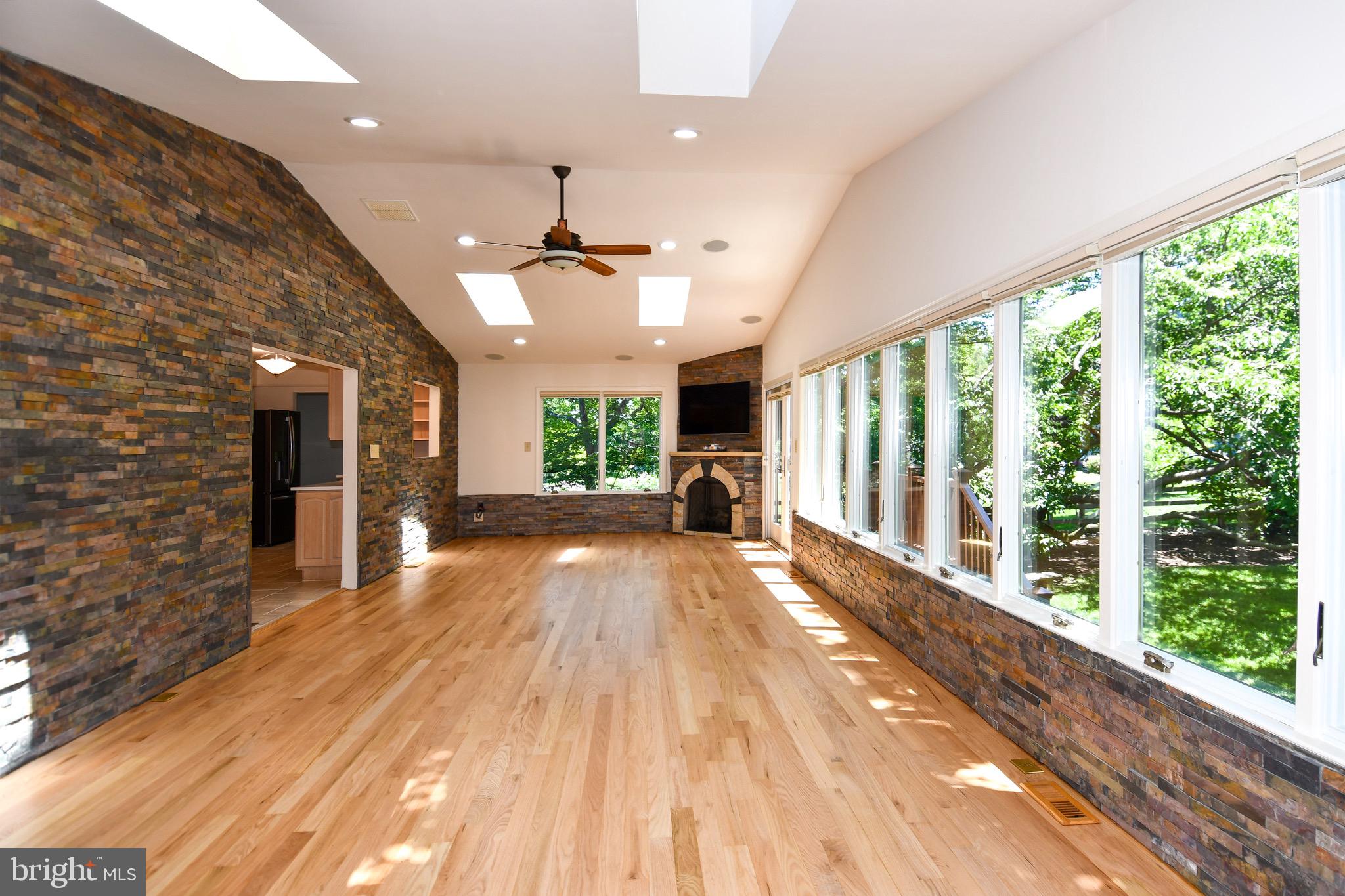 11061 Tottenham Lane Reston, VA 20194 - Photo 34 of 89