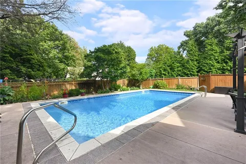 $699,000 | 2418 West 71st Terrace, Prairie Village, KS 66208