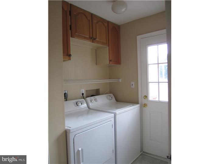 22 Weyburne Road Hamilton, NJ 08690 - Photo 6 of 12