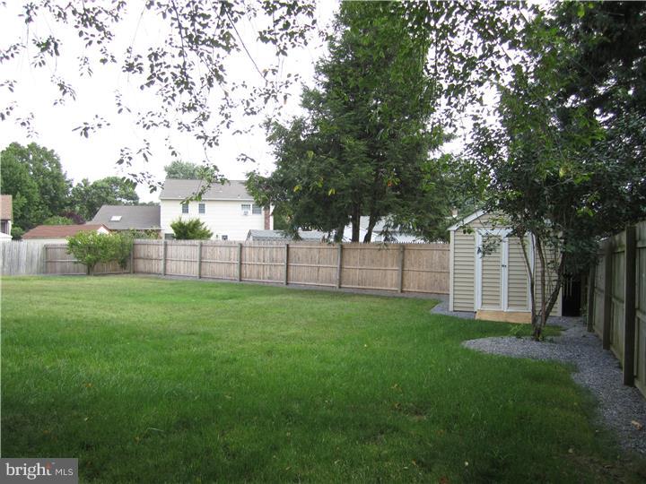 22 Weyburne Road Hamilton, NJ 08690 - Photo 8 of 12 Back Yard