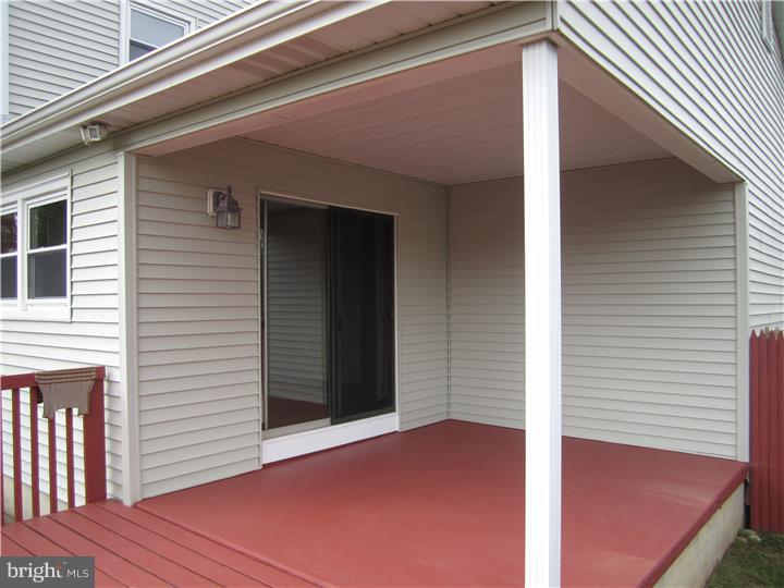 22 Weyburne Road Hamilton, NJ 08690 - Photo 10 of 12 Deck
