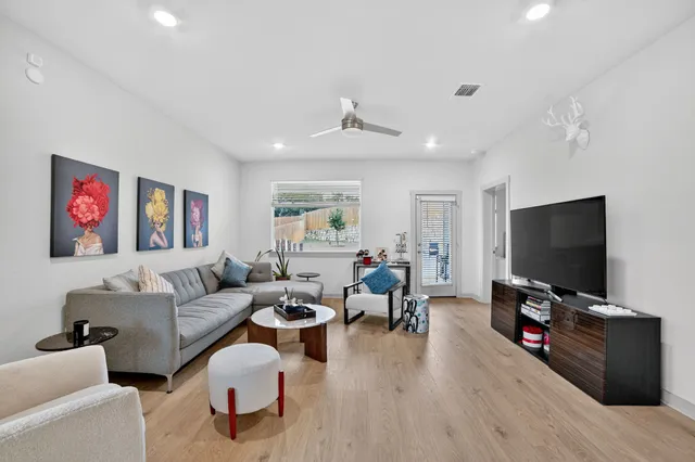 $2,600 | 2413 Tucker Lane, Austin, TX 78754